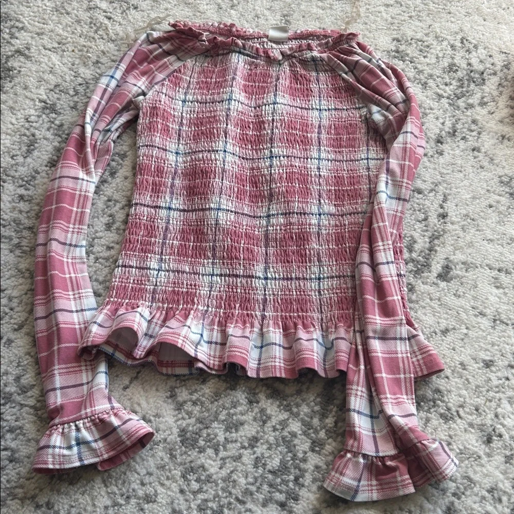 Bundle clothes size 10-12 years old girls.